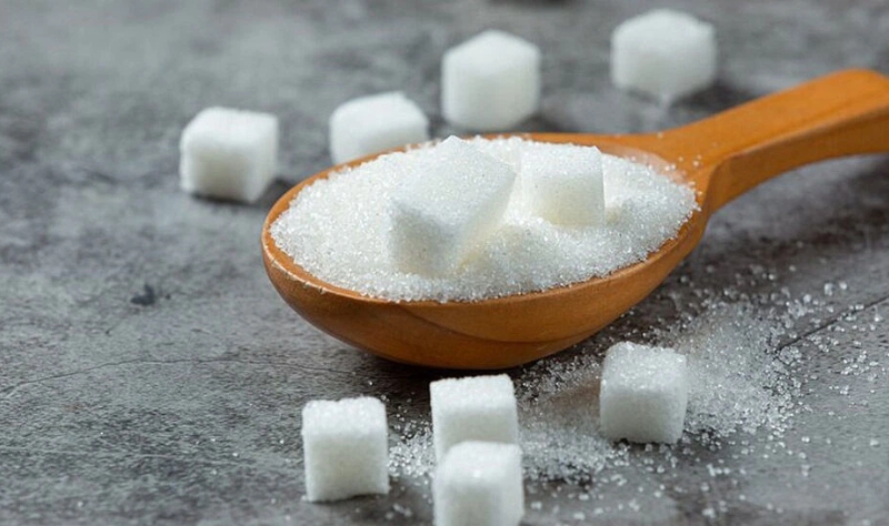 why do artificial sweeteners cause weight gain