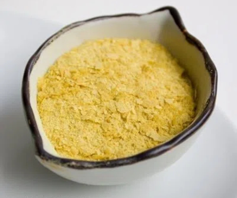 Nutritional Yeast Flakes. Hate -_ Love! - HealthyHappyLife.com